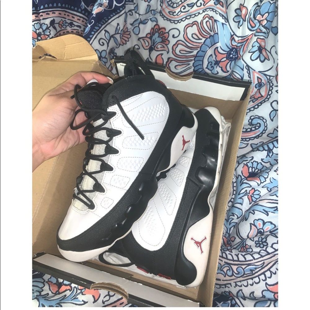Jordan 9 space jam size 5.5y